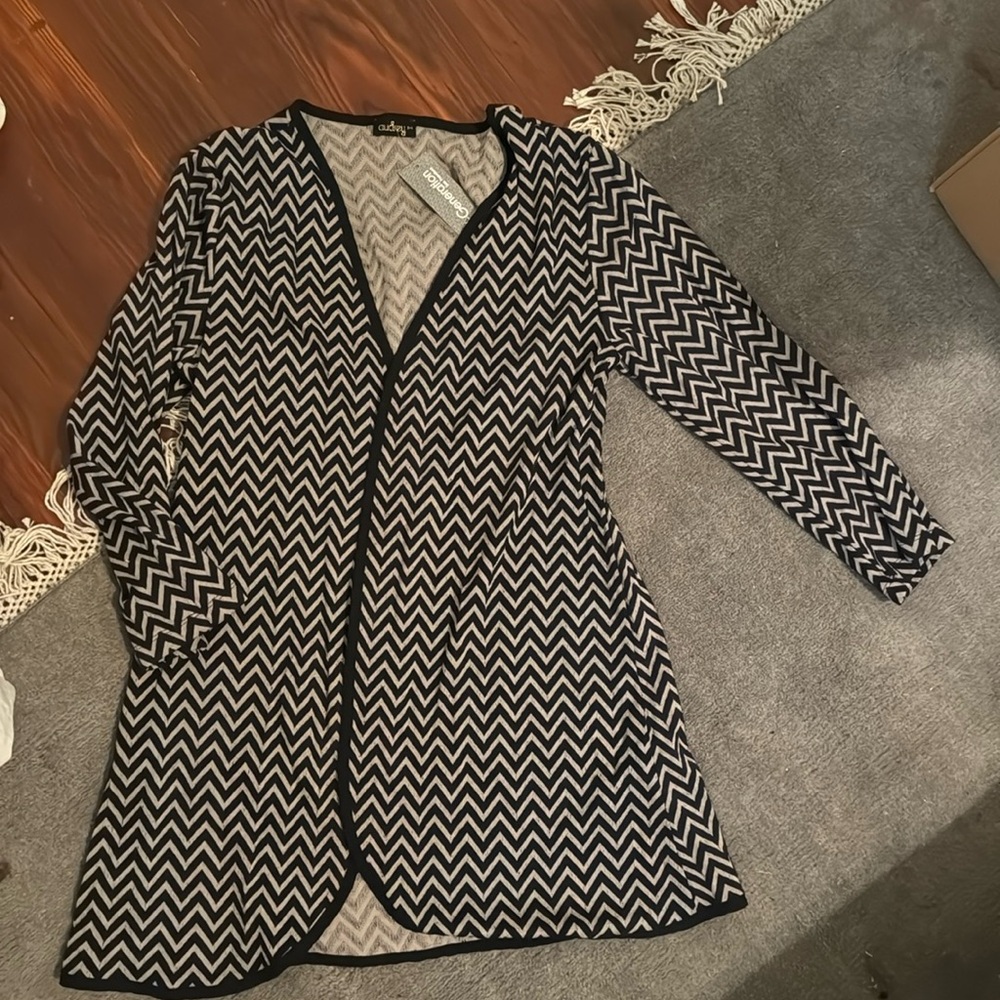 Black Gray Chevron Open Front Cardigan Sweater Size M New With Tags